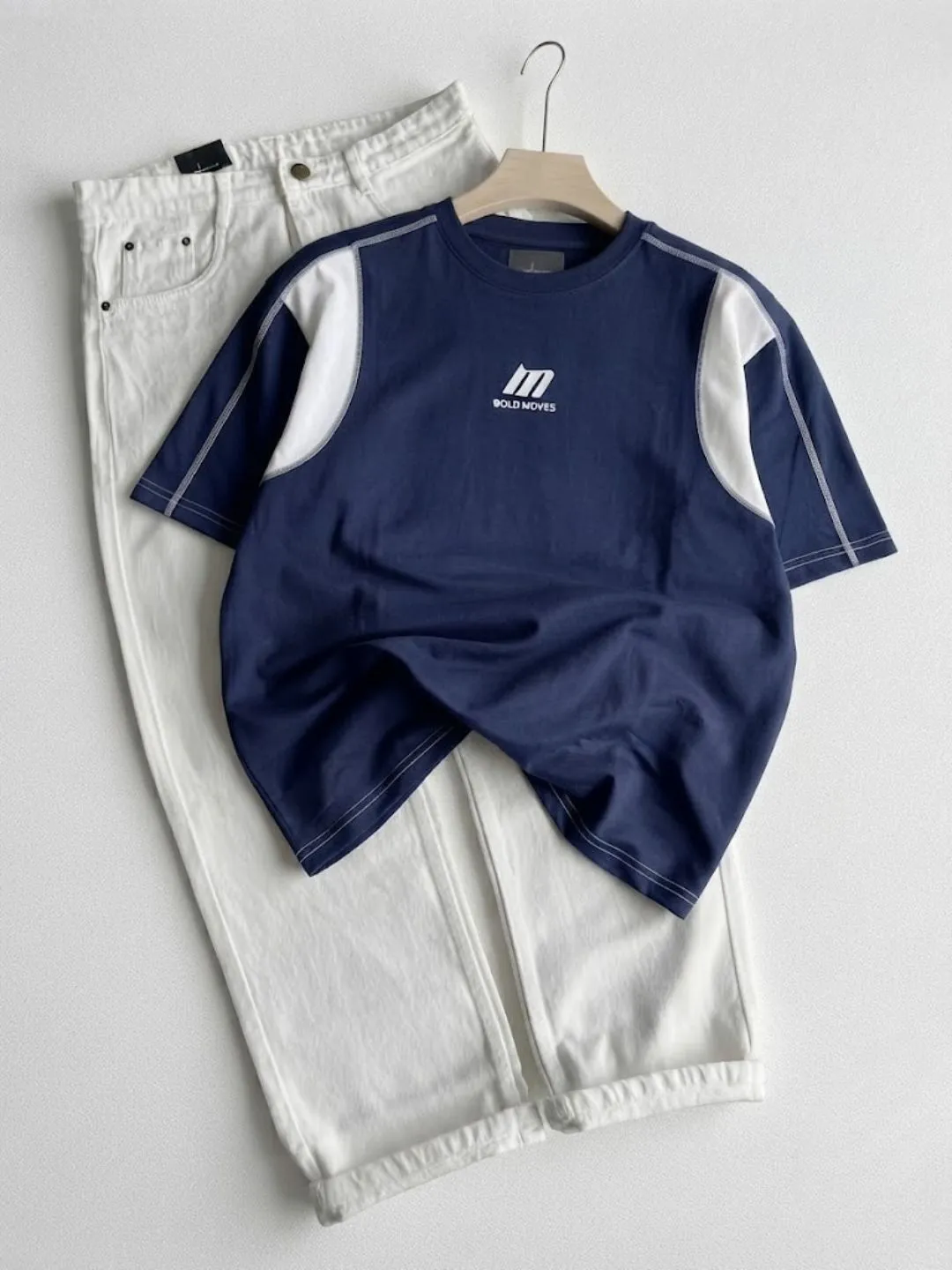 Men's Short-Sleeve Contrast Panel T-Shirt with Relaxed Denim Trousers Combo